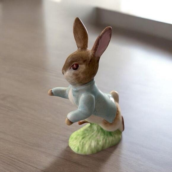 Vintage 1989 Royal Albert Beatrix Potter Figurine PETER RABBIT Excellent Rare - Picture 1 of 6